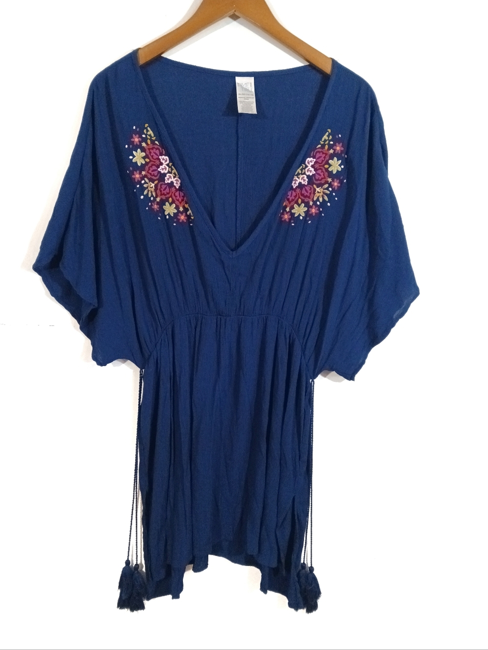 Time and Tru Blue Floral Embroidered V-Neck Tunic XXL
